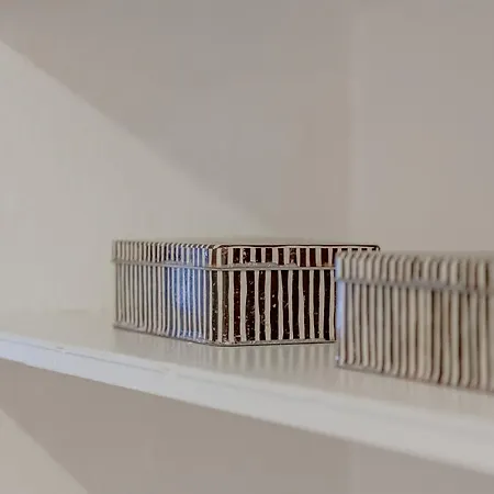 Typical Alfama Apartment, By Timecooler * リスボン